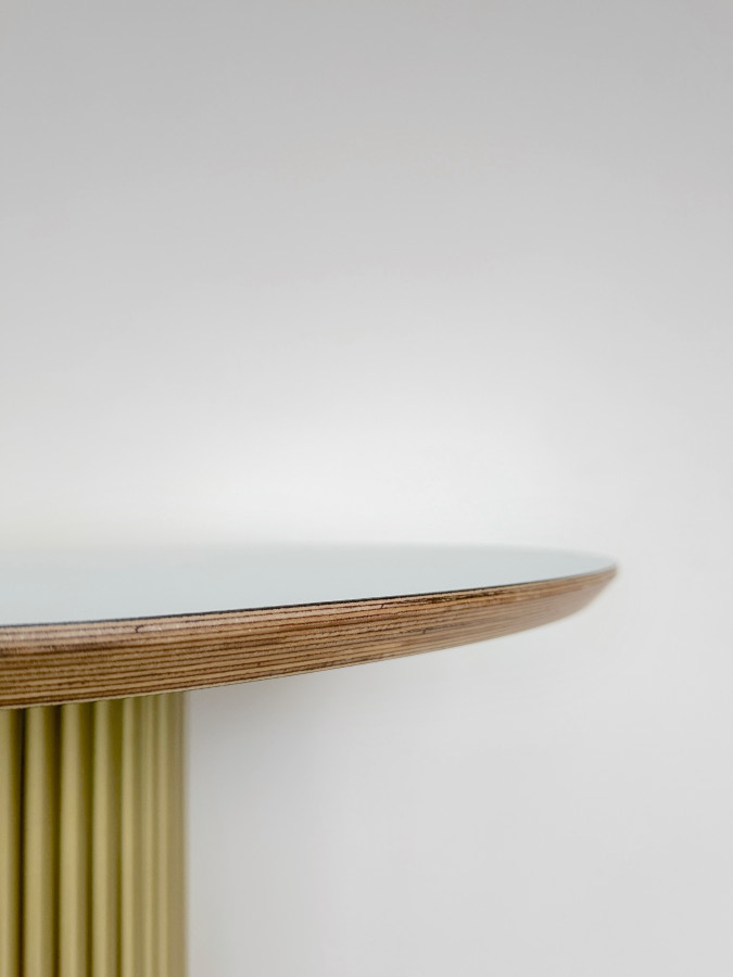 Столешница HPL на основе фанеры влагостойкая - толщина 19 мм (круглая)